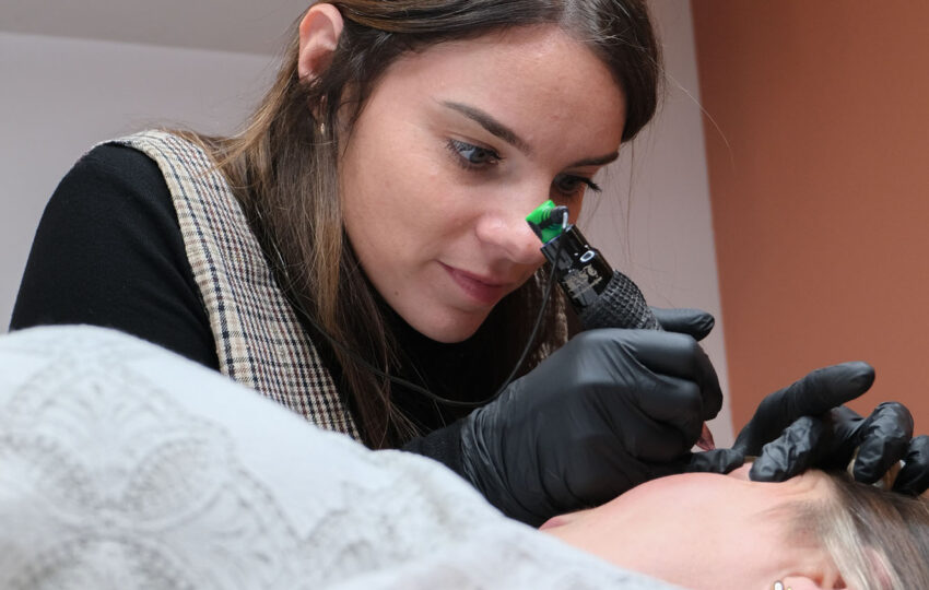 Maquillage permanent sourcils